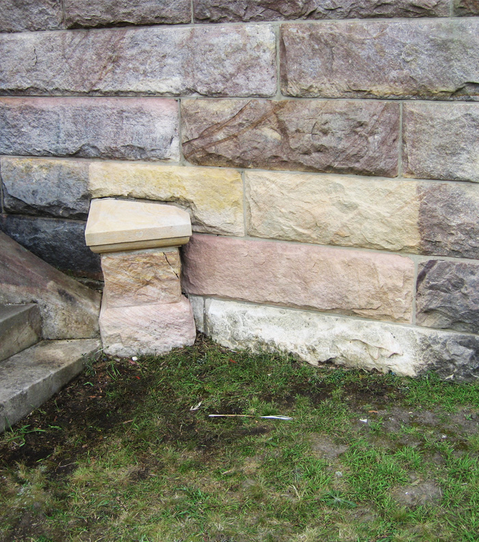 Before and after sandstone cleaning results for outdoor paving in Belrose